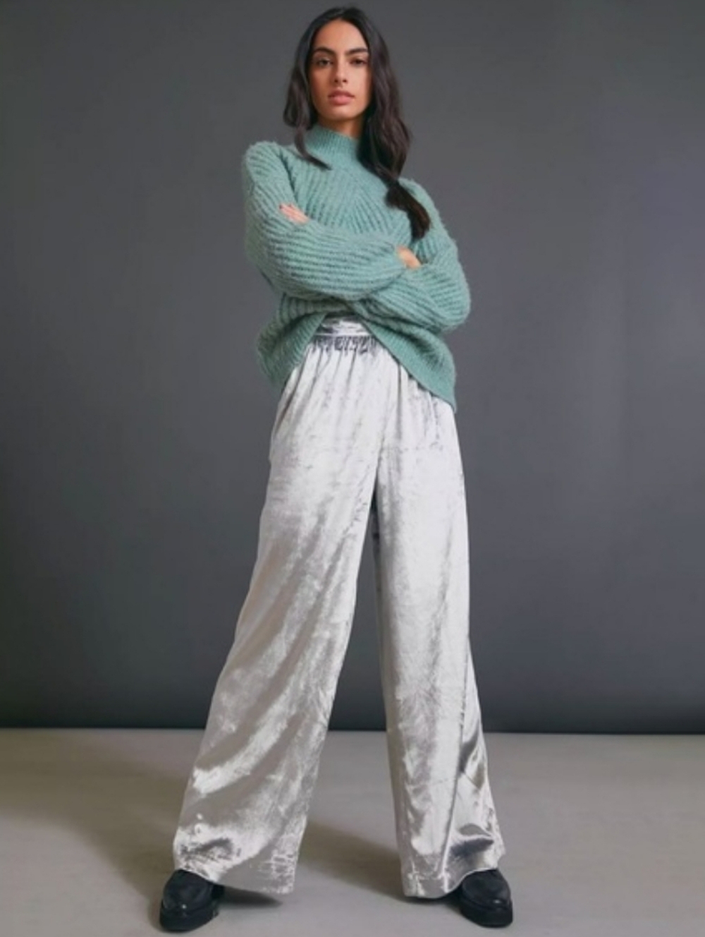 Maeve by Anthrpologie Anastacia Velvet Wide-Leg Pants in Silver